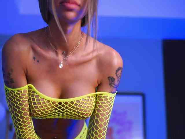 MelinaMilanni webcam