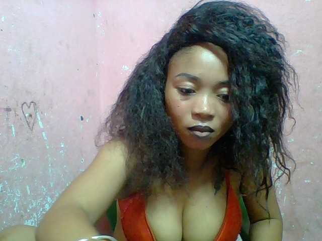 Estelahh Live Cam on BongaCams and RICams