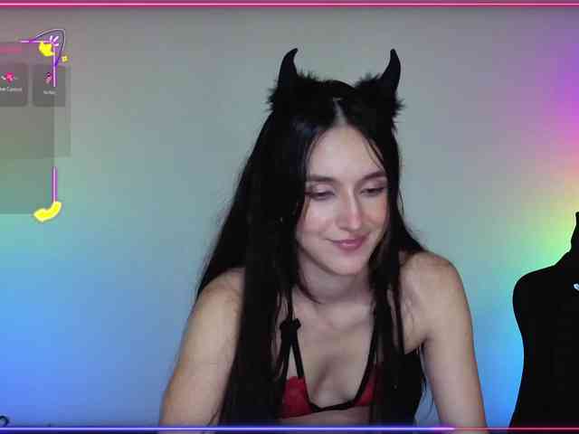 MiaLozano webcam