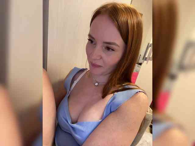 NauryXLoversz webcam