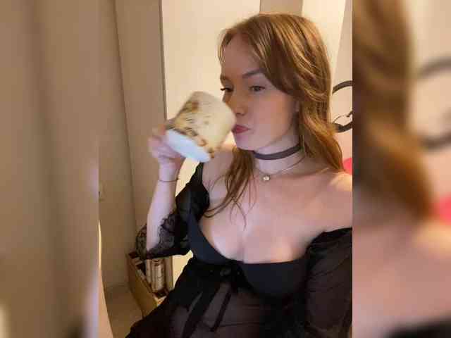 NauryXLoversz webcam