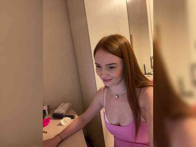 NauryXLoversz webcam