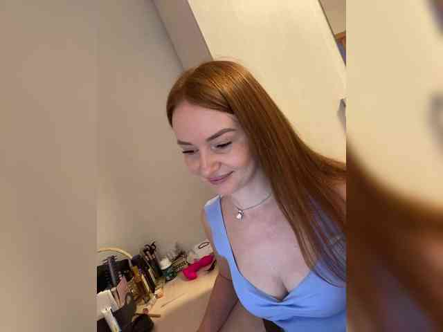 NauryXLoversz webcam