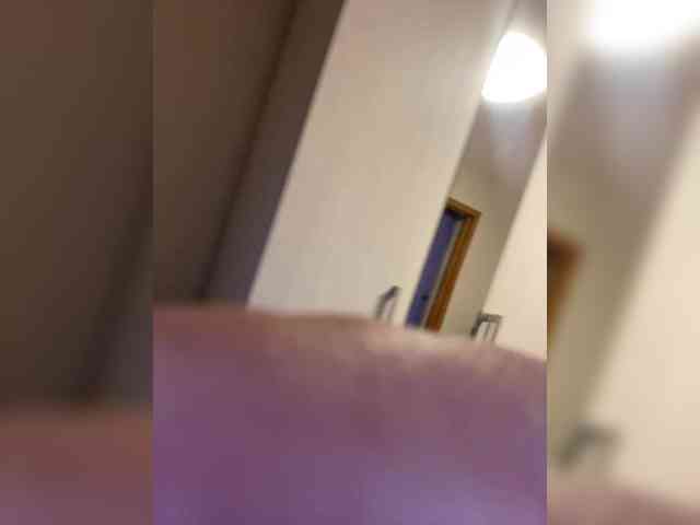 NauryXLoversz webcam