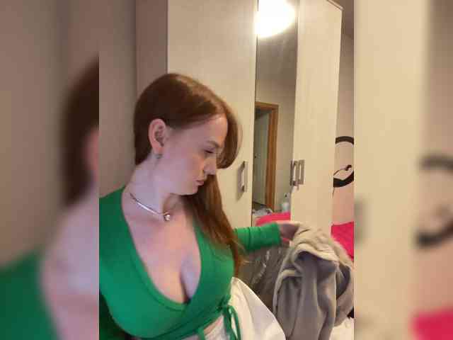 NauryXLoversz webcam