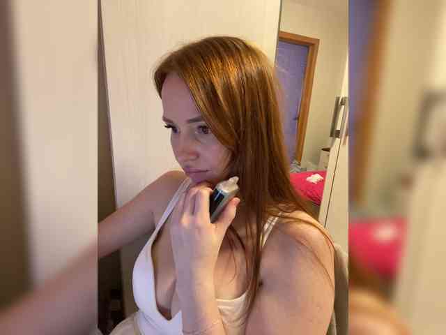 NauryXLoversz webcam