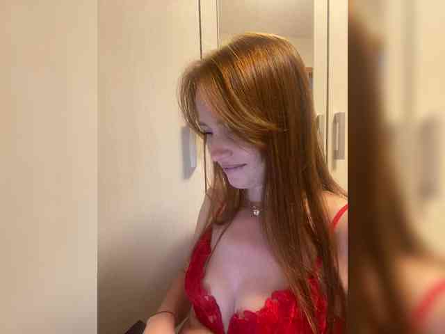 NauryXLoversz webcam