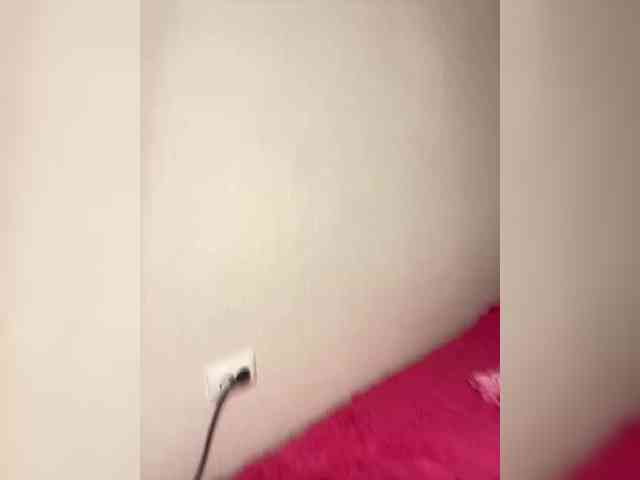 NauryXLoversz webcam