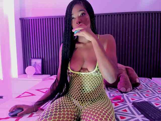 Bonnie-Hartman Live Webcam on BongaCams