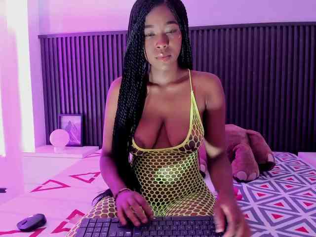 Bonnie-Hartman Live Webcam on BongaCams