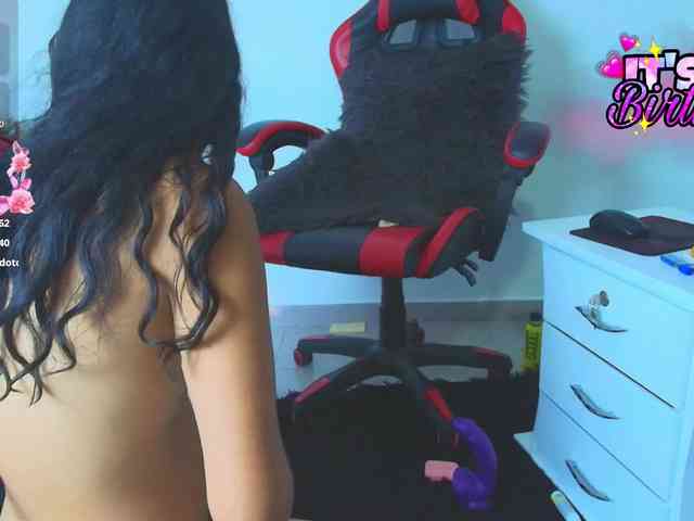 NicolHot1 Live Webcam on BongaCams
