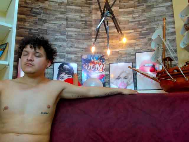 DrippingLove webcam