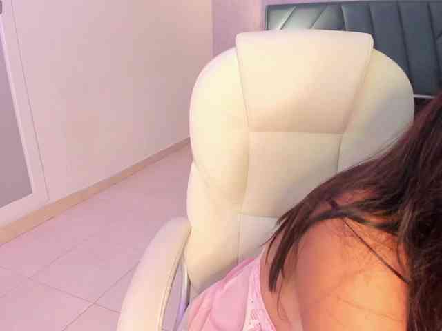 DakotaRoss webcam