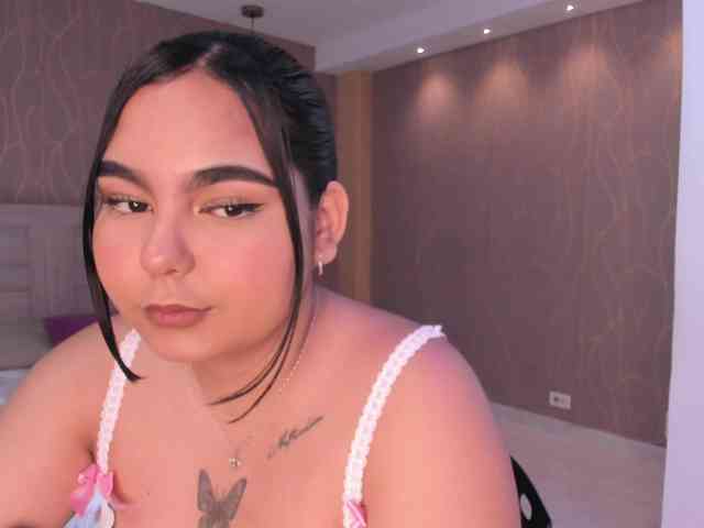 DakotaRoss webcam