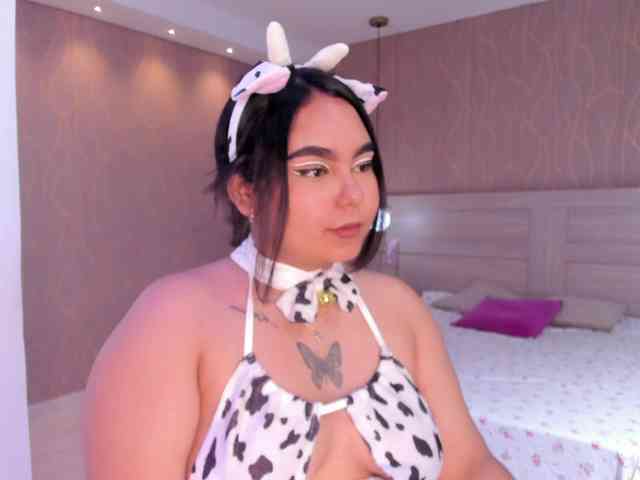 DakotaRoss webcam
