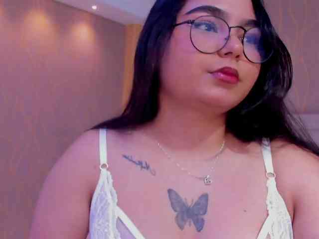 DakotaRoss webcam