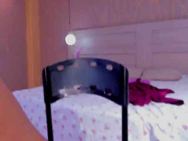 DakotaRoss webcam