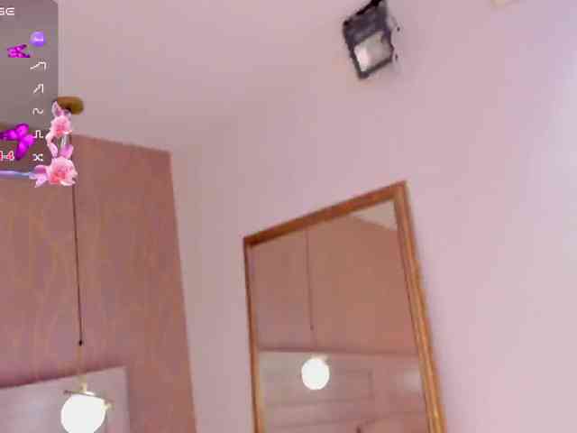 DakotaRoss webcam