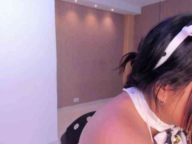 DakotaRoss webcam