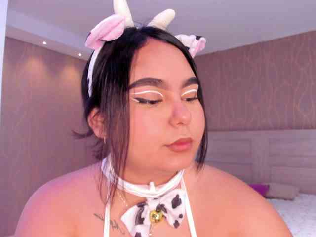 DakotaRoss webcam