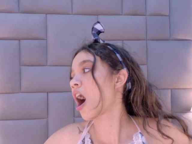 Barbaraa-Joness webcam