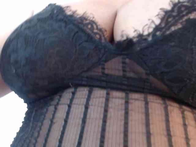 CHLOE-STORM webcam