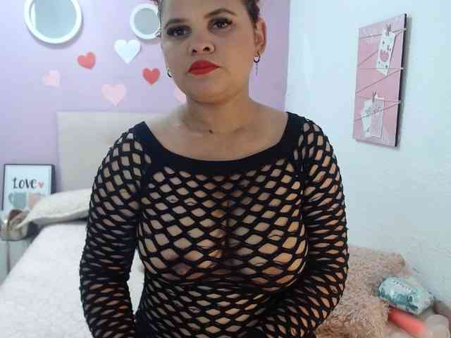 CHLOE-STORM webcam