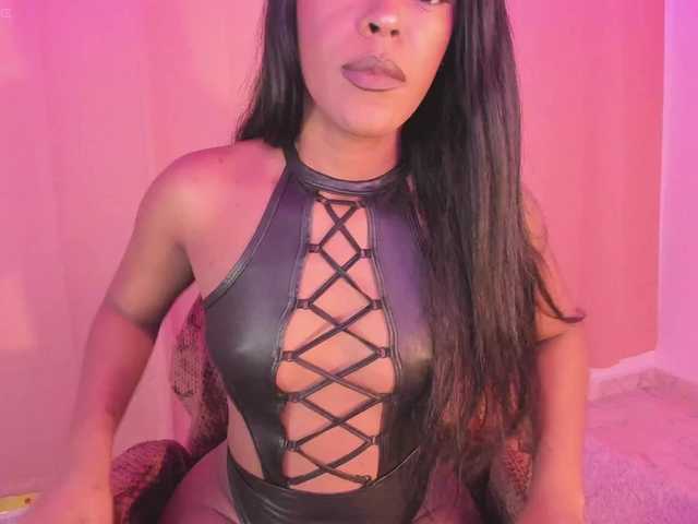 laylacarteer's BongaCams show and profile