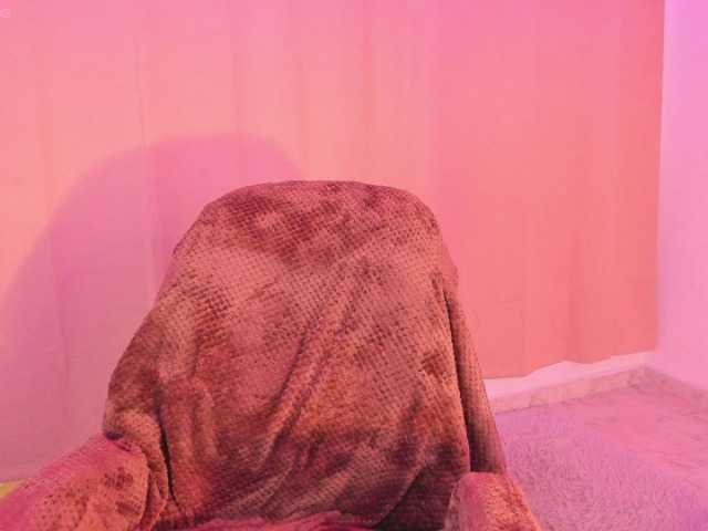 laylacarteer's BongaCams show and profile