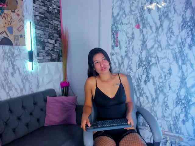 SaritaEvans webcam
