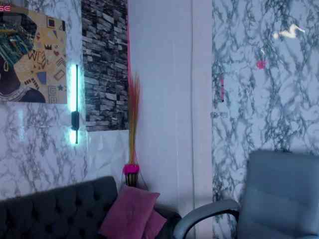 SaritaEvans webcam