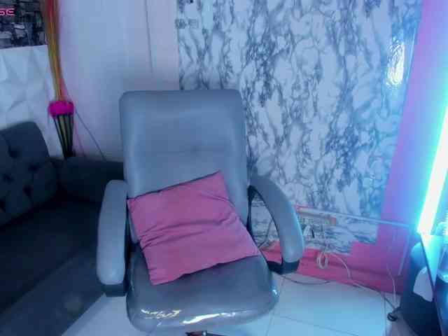 SaritaEvans webcam