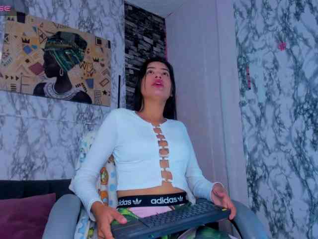 SaritaEvans webcam