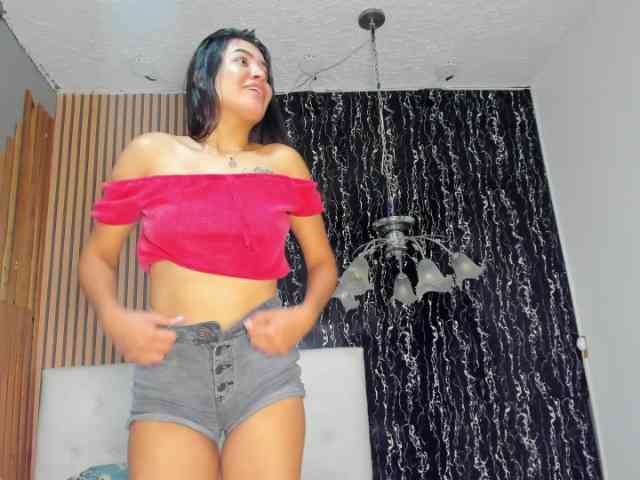 SaritaEvans webcam