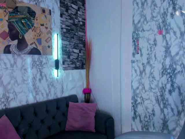 SaritaEvans webcam