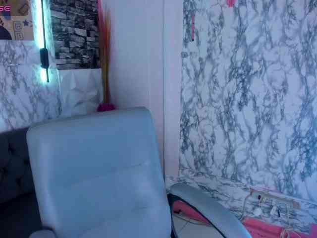SaritaEvans webcam