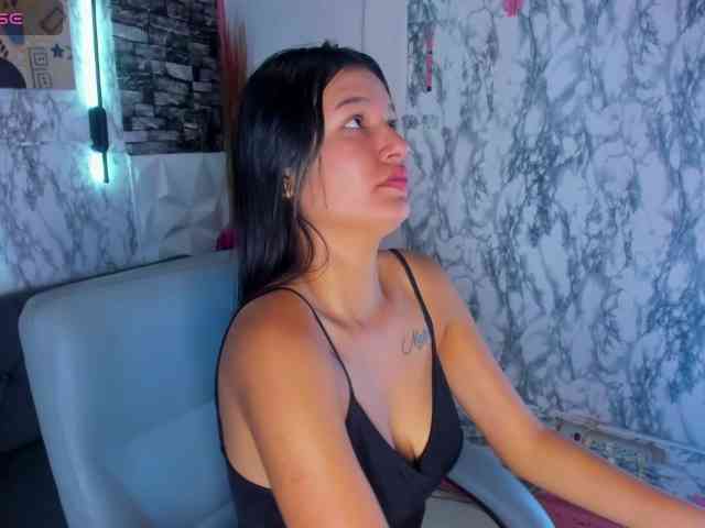SaritaEvans webcam
