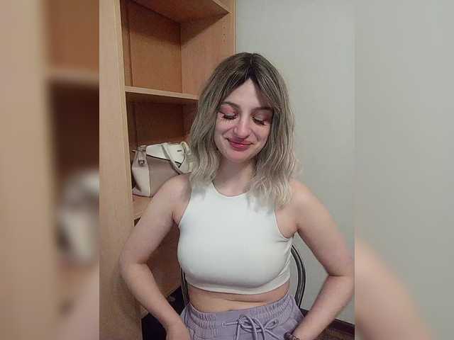 Sonyagasay's BongaCams show and profile