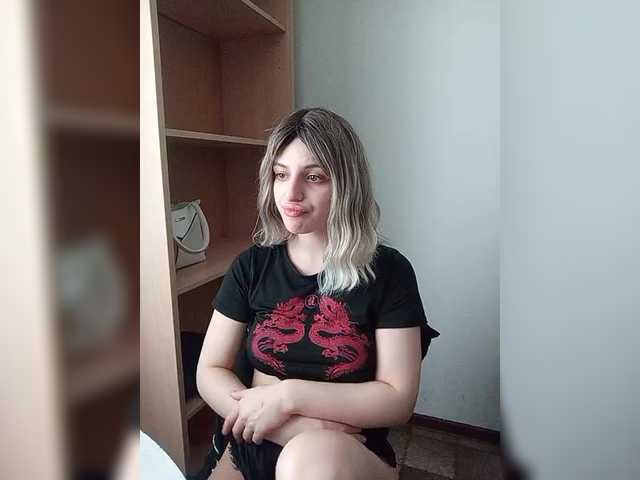 Sonyagasay's BongaCams show and profile