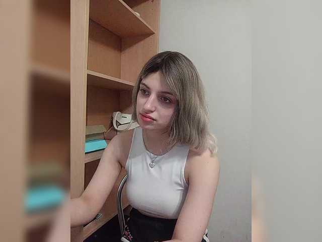 Sonyagasay's BongaCams show and profile