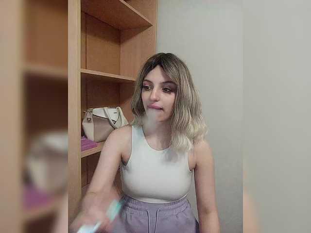 Sonyagasay's BongaCams show and profile