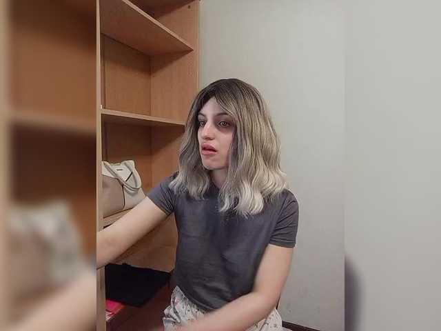 Sonyagasay's BongaCams show and profile