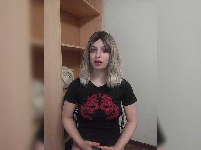 Sonyagasay's BongaCams show and profile