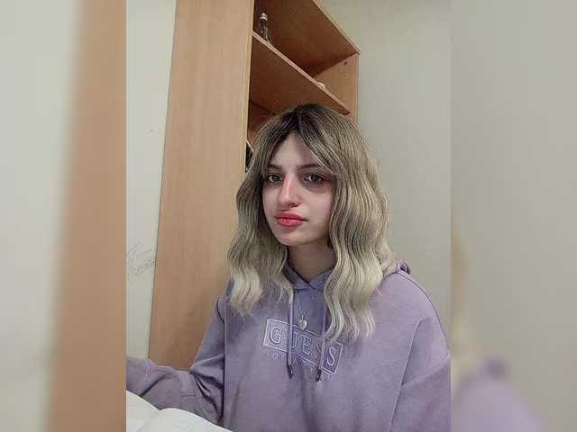 Sonyagasay's BongaCams show and profile