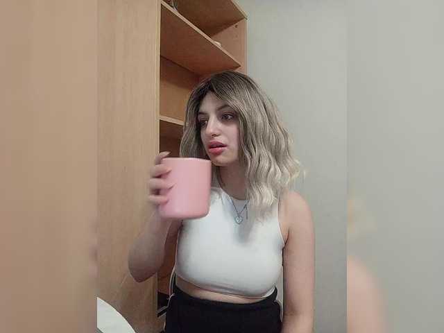Sonyagasay's BongaCams show and profile