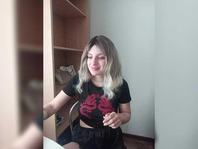 Sonyagasay's BongaCams show and profile