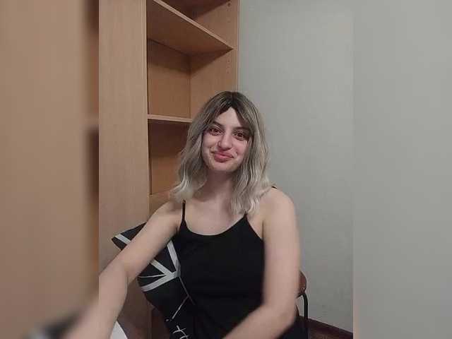 Sonyagasay's BongaCams show and profile