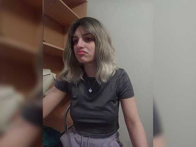 Sonyagasay's BongaCams show and profile