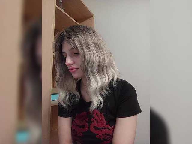 Sonyagasay's BongaCams show and profile