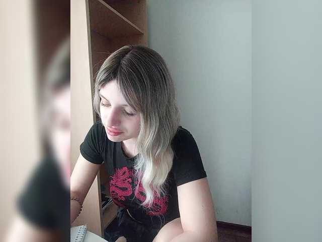 Sonyagasay's BongaCams show and profile